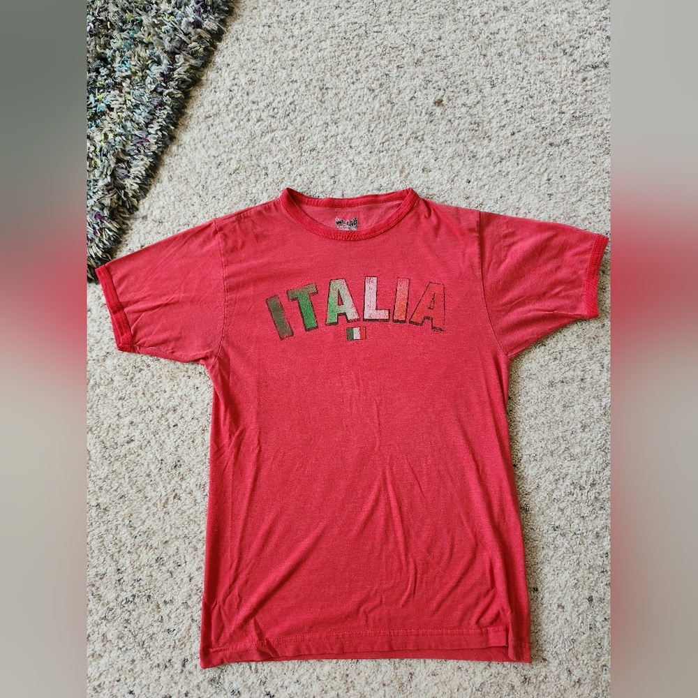 Italia Italy shirt. Size medium